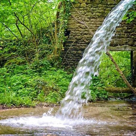 Maison Charmante à Ri Avec Jardin Et Terrasse Ri