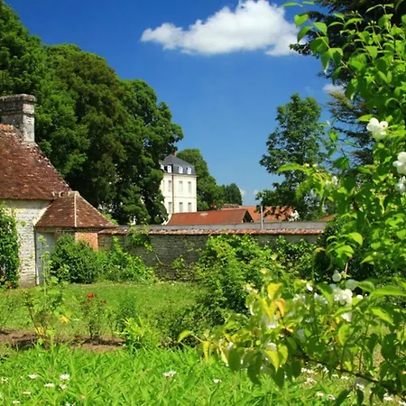بيت للعطل Maison Charmante A Ri Avec Jardin Et Terrasse *