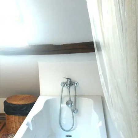 Maison Charmante à Ri Avec Jardin Et Terrasse