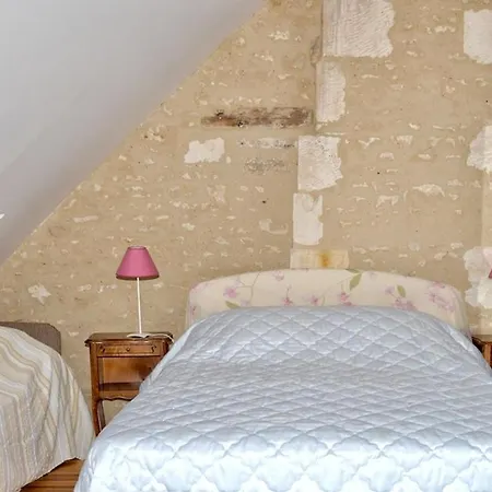 Holiday home Maison Charmante A Ri Avec Jardin Et Terrasse