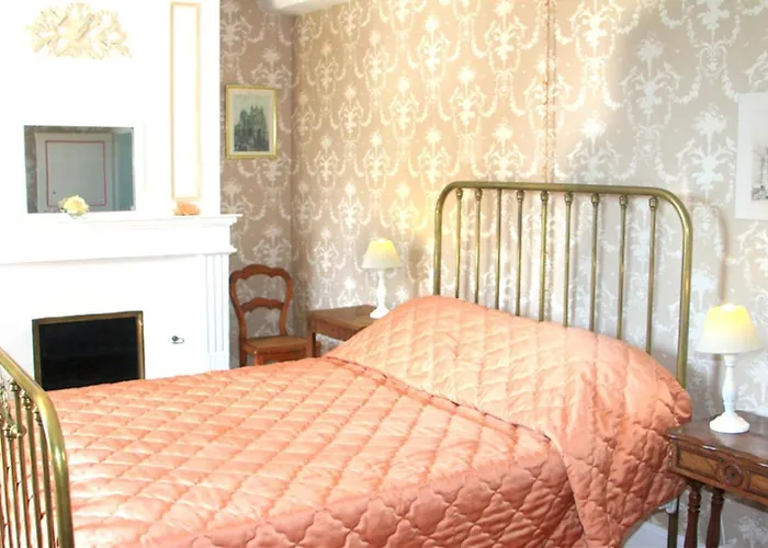 Maison Charmante A Ri Avec Jardin Et Terrasse * Ri