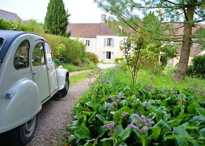 Maison Charmante A Ri Avec Jardin Et Terrasse Ri