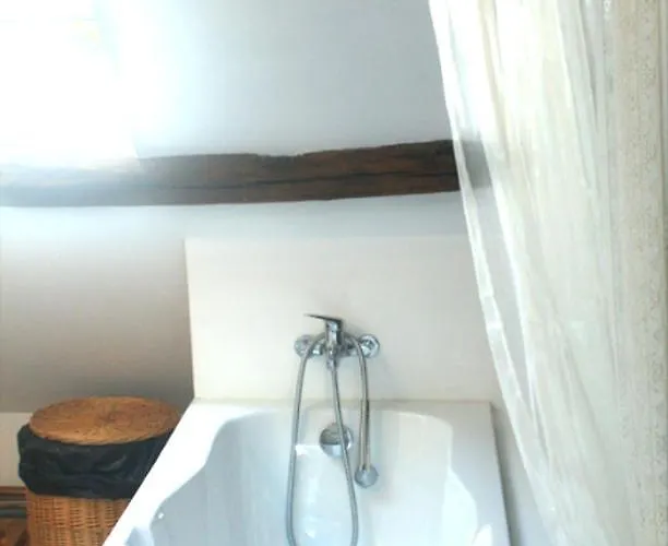 Maison Charmante A Ri Avec Jardin Et Terrasse