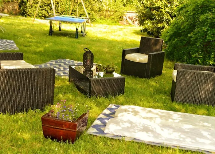 Maison Charmante A Ri Avec Jardin Et Terrasse Nyaraló